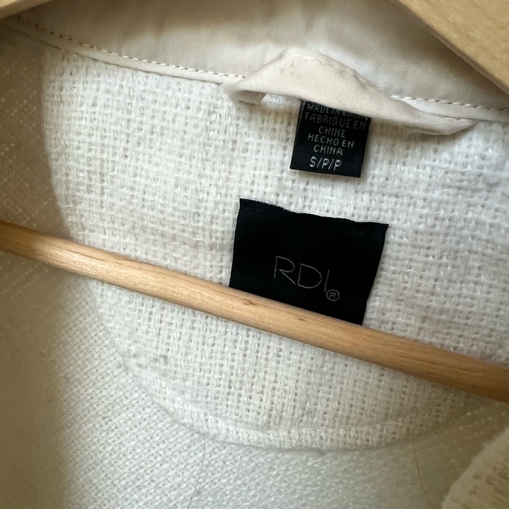 RDI White Shacket - Picture 3 of 4